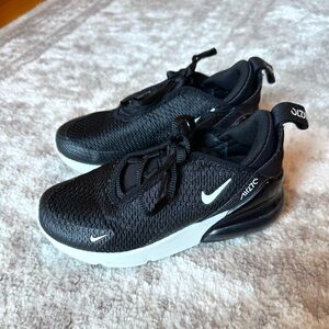 Nike Kids Black and White Air Max 270 Sneakers size 11C